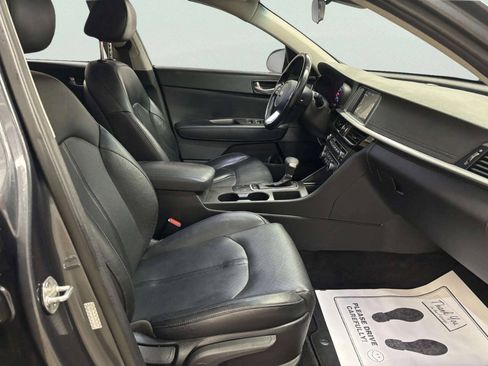 Used 2020 Kia Optima SE FWD image 21