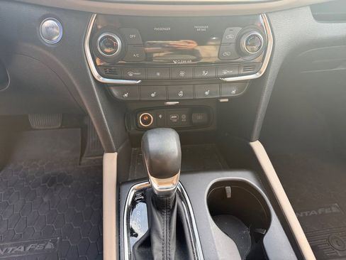 Used 2020 Hyundai Santa Fe Limited w/ Cargo Package image 11