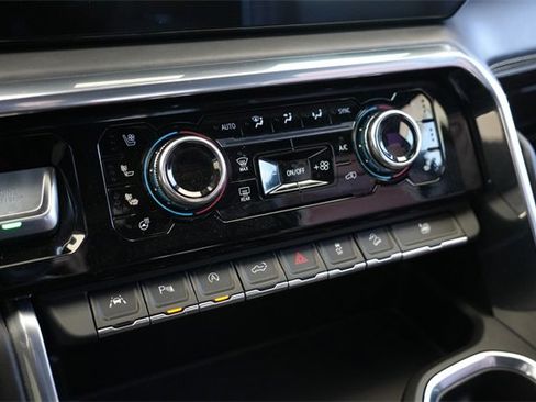 Used 2023 GMC Sierra 1500 Denali Ultimate image 20