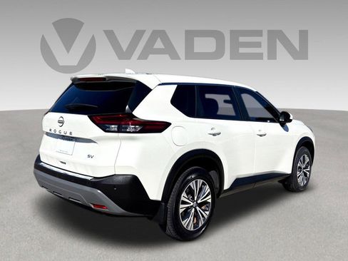 Used 2023 Nissan Rogue SV FWD image 25