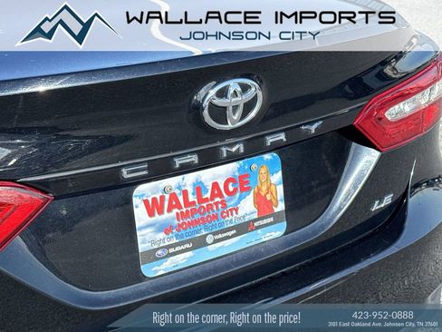 Used 2019 Toyota Camry LE image 1