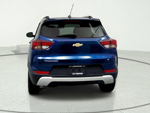 Used 2021 Chevrolet TrailBlazer LT w/ Convenience Package FWD image 4