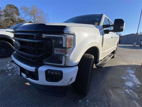 Certified 2022 Ford F350 Lariat w/ Black Appearance Package image 37