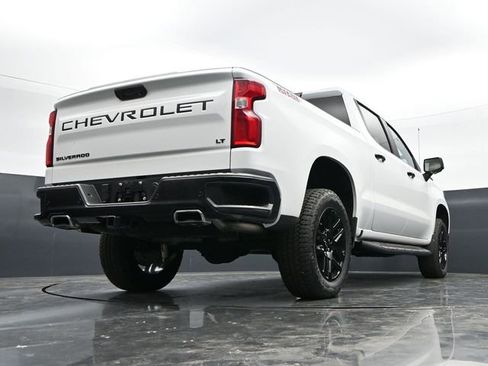 Used 2024 Chevrolet Silverado 1500 LT Trail Boss w/ LT Trail Boss Premium Package AWD/4WD image 37