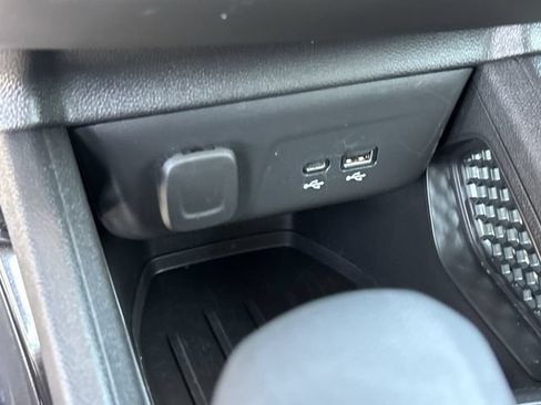 Used 2025 Chevrolet TrailBlazer LS FWD image 27