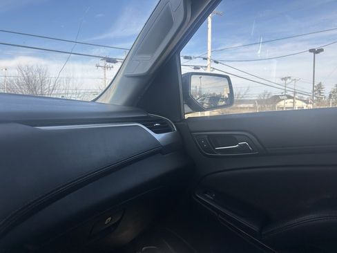 Used 2018 Chevrolet Tahoe LT image 24