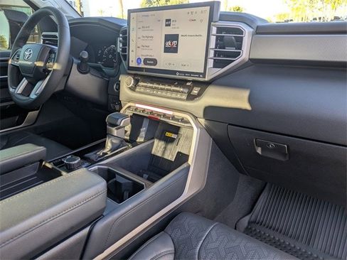 Used 2024 Toyota Tundra Limited image 13