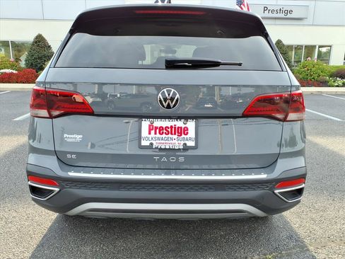 Certified 2023 Volkswagen Taos SE image 5