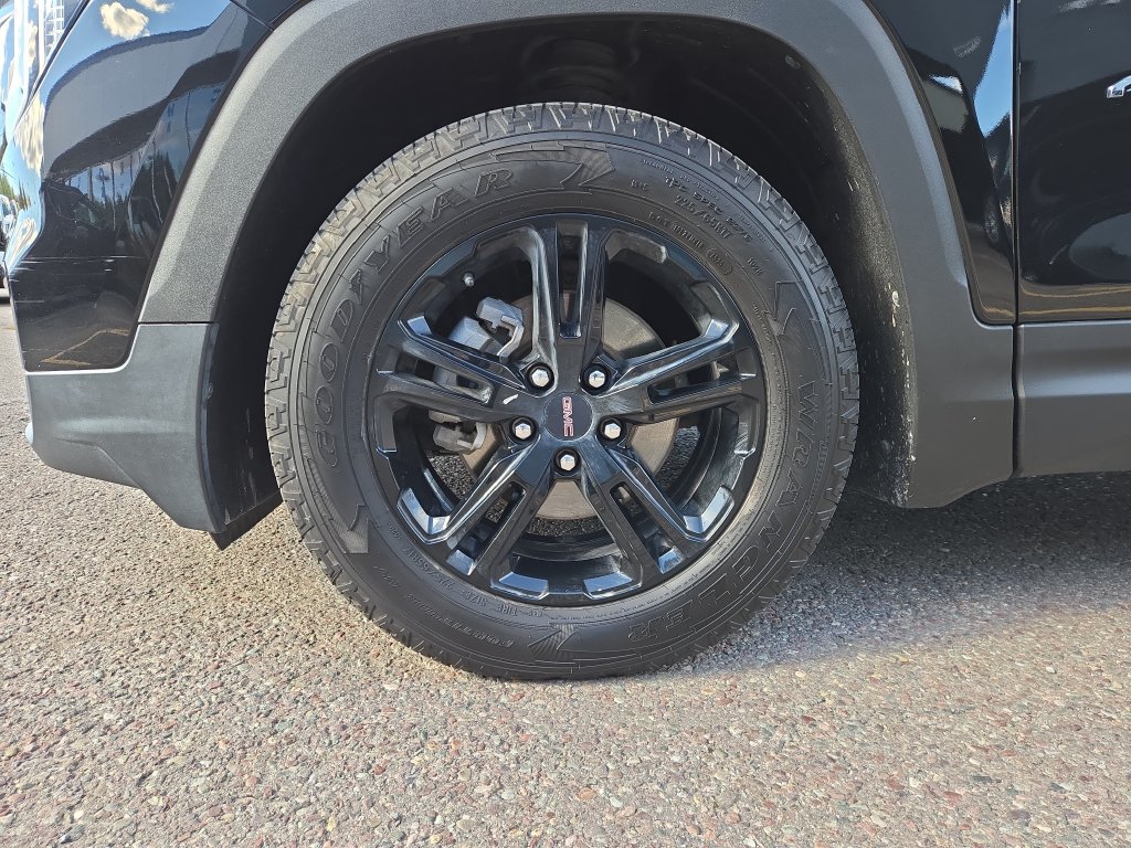 Used 2022 GMC Terrain AT4 w/ Infotainment Package II AWD/4WD image 10