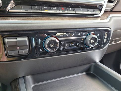 Used 2025 Chevrolet Silverado 2500 LT w/ Trail Boss Package image 33