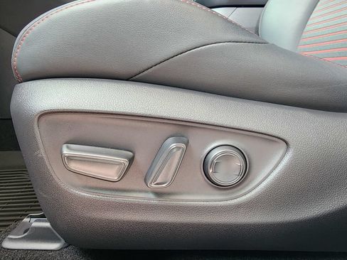 Used 2024 Toyota RAV4 XSE AWD/4WD image 16