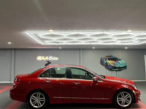 Used 2014 Mercedes-Benz C 250 Sedan image 7