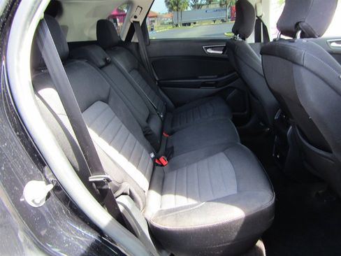 Used 2016 Ford Edge SE AWD/4WD image 6