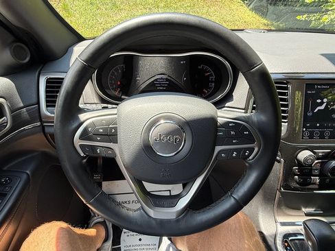 Used 2019 Jeep Grand Cherokee Limited AWD/4WD image 20