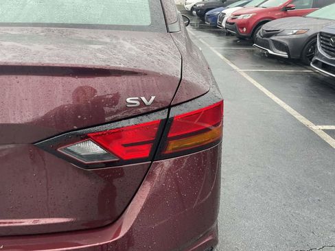 Used 2024 Nissan Altima 2.5 SV image 18