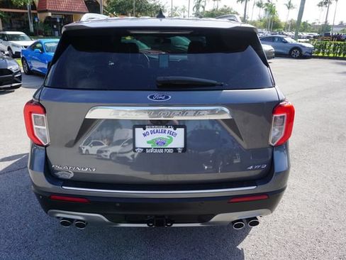 Used 2023 Ford Explorer Platinum w/ Technology Package AWD/4WD image 43