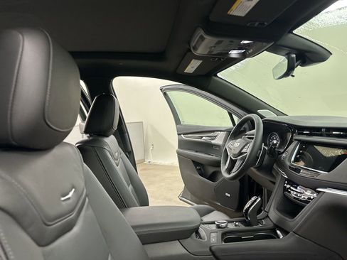 New 2026 Cadillac XT5 Sportv image 17