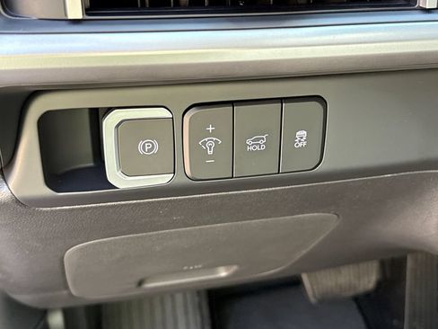 Used 2026 Hyundai Santa Fe SEL FWD image 21