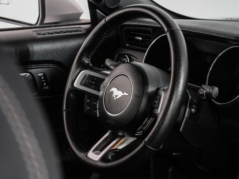 Used 2016 Ford Mustang Coupe w/ Equipment Group 051A RWD image 10