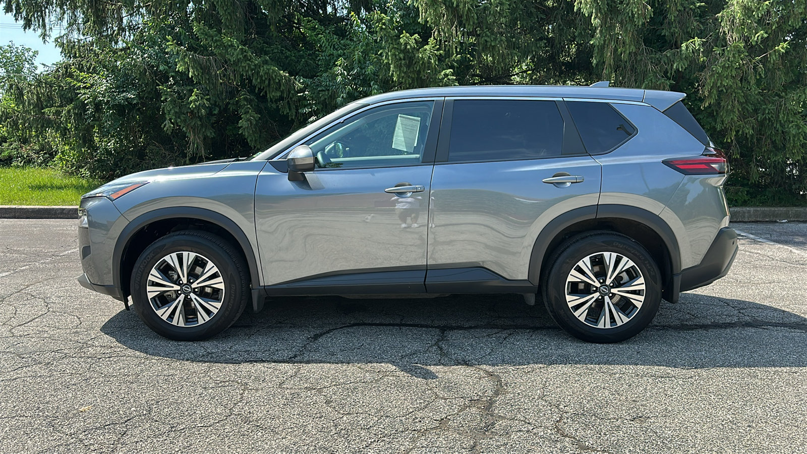 Certified 2023 Nissan Rogue SV AWD/4WD image 26