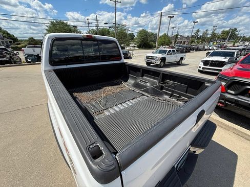 Used 2003 Ford F250 XL AWD/4WD image 8