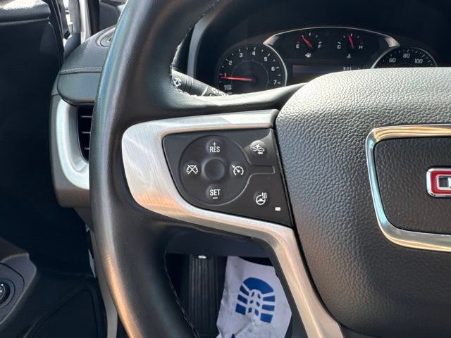 Used 2024 GMC Terrain SLT AWD/4WD image 18