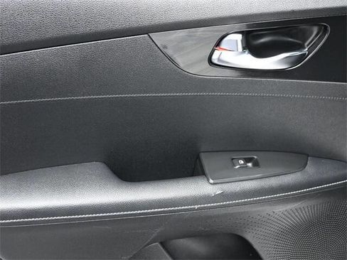 Used 2022 Kia Forte GT-Line w/ GT-Line Premium Package image 13