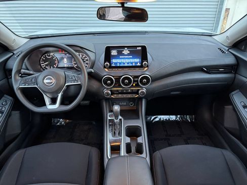 Used 2025 Nissan Sentra SV FWD image 31