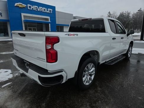 Used 2020 Chevrolet Silverado 1500 Custom w/ Custom Value Package image 22