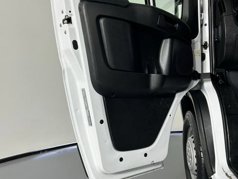 Used 2025 RAM ProMaster 2500 w/ Convenience Group FWD image 29
