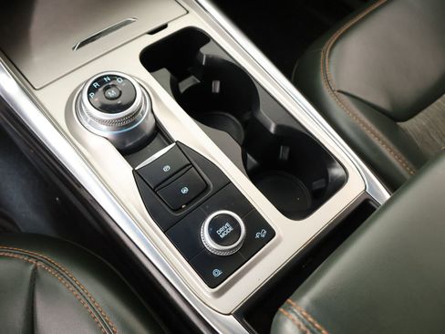 Used 2022 Ford Explorer Timberline AWD/4WD image 9