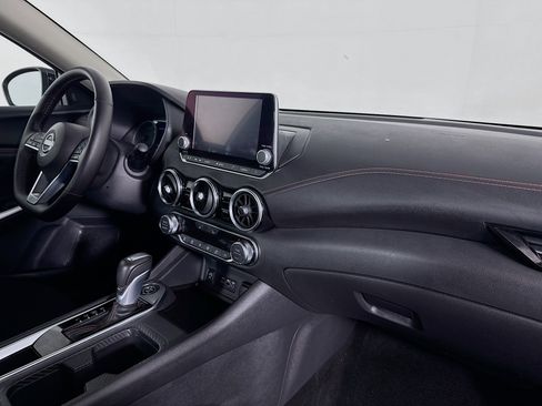 Used 2025 Nissan Sentra SR w/ Midnight Edition FWD image 28