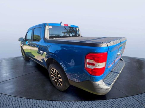 Used 2022 Ford Maverick Lariat FWD image 3