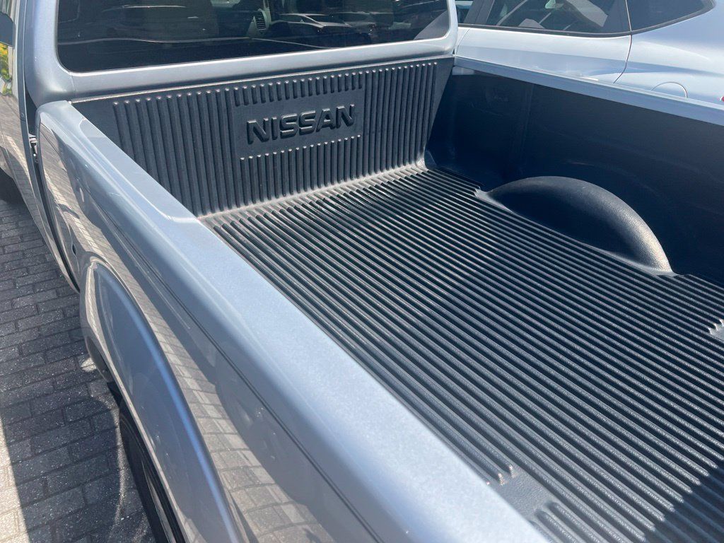 Used 2015 Nissan Frontier S RWD image 7