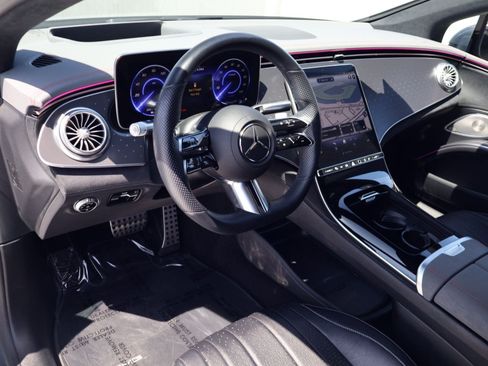 Used 2022 Mercedes-Benz EQS 450+ Sedan image 4