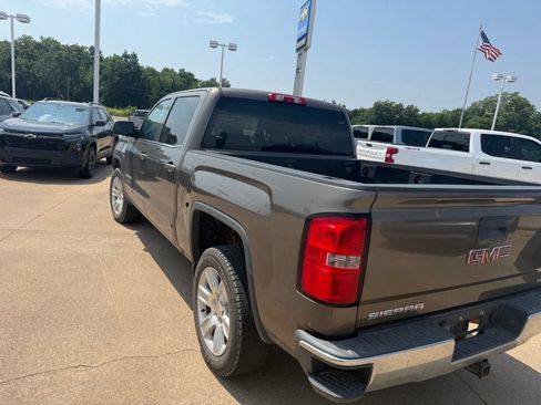 Used 2015 GMC Sierra 1500 SLE w/ SLE Value Package AWD/4WD image 4