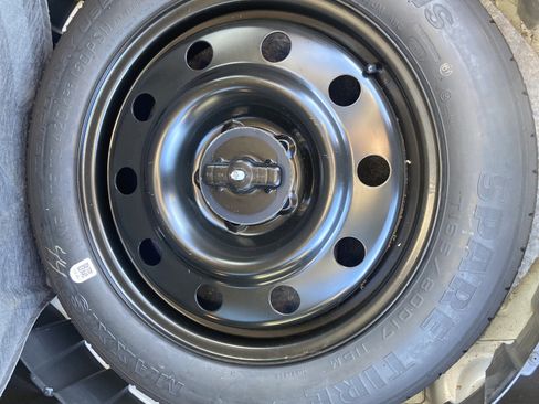 Used 2008 Lincoln MKX AWD image 13