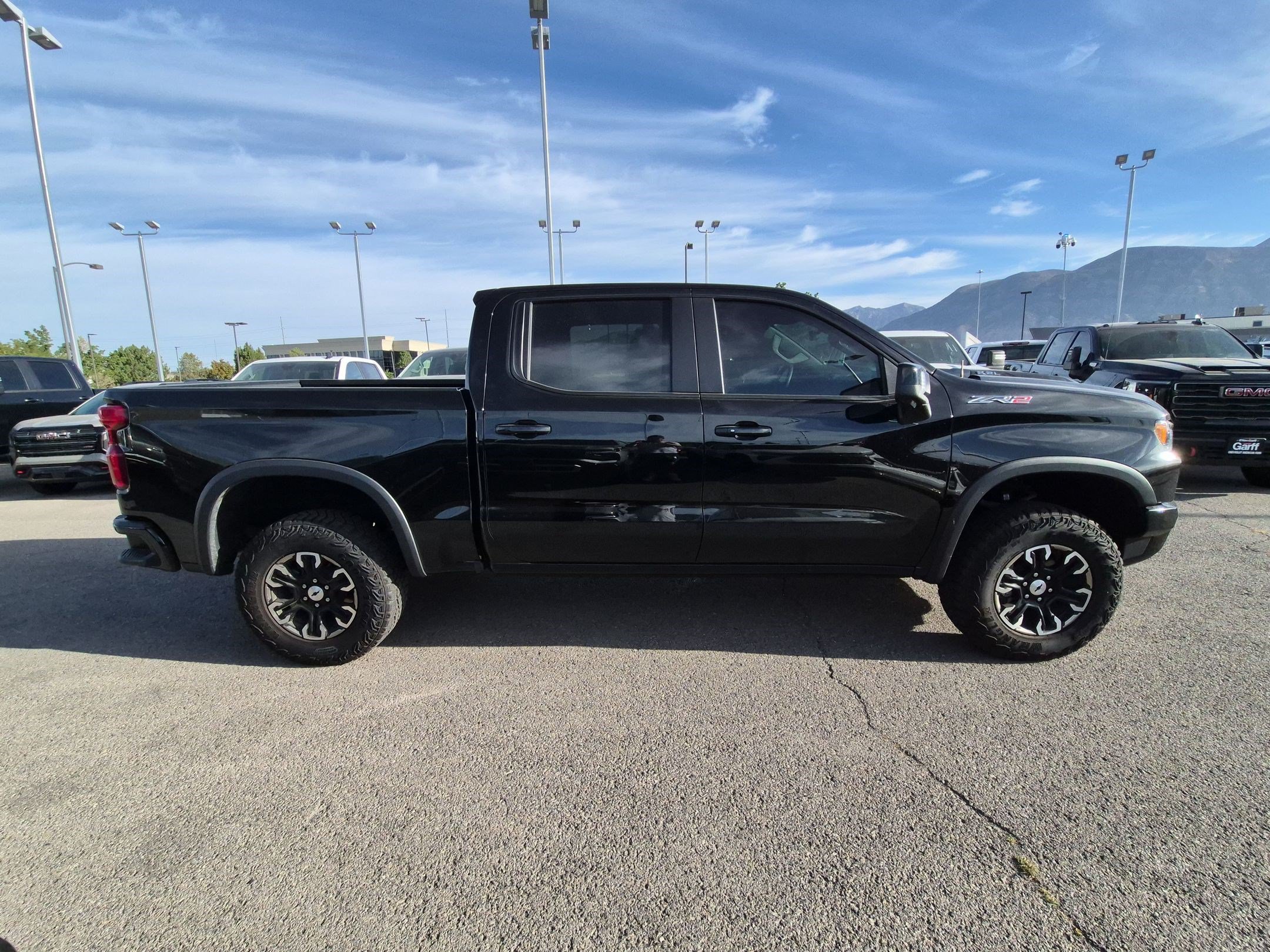 Used 2025 Chevrolet Silverado 1500 ZR2 w/ Technology Package AWD/4WD image 2