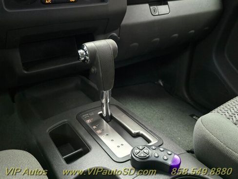 Used 2007 Nissan Frontier SE w/ SE Value Truck Pkg RWD image 18