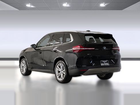 Used 2025 BMW X3 xDrive30i w/ Convenience Package image 3