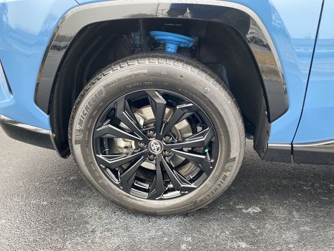 Certified 2024 Toyota RAV4 SE image 8