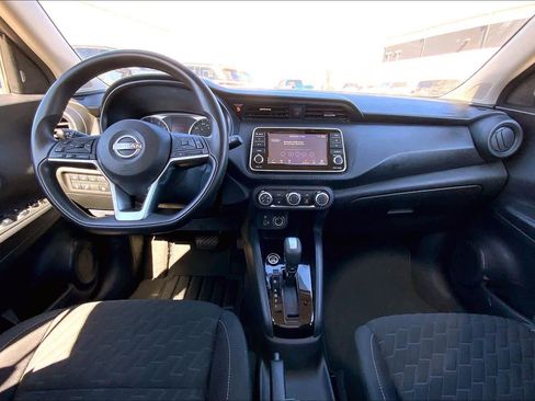 Used 2022 Nissan Kicks S image 16
