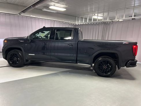 Used 2025 GMC Sierra 1500 Elevation w/ LPO, Elevation Black Package AWD/4WD image 4