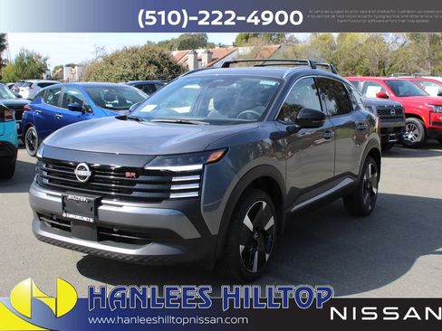 New 2026 Nissan Kicks SR w/ Cold Weather Package image 3