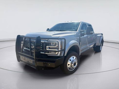 Used 2024 Ford F450 Lariat w/ Lariat Ultimate Package AWD/4WD image 4
