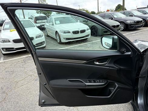 Used 2020 Honda Civic LX image 11