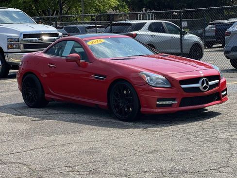 Used 2015 Mercedes-Benz SLK 250 image 7