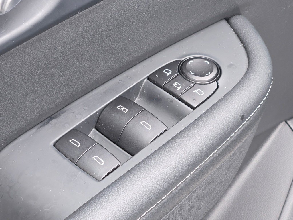 Certified 2025 Buick Enclave Preferred FWD image 23