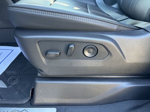 New 2026 Chevrolet Silverado 1500 High Country AWD/4WD image 15
