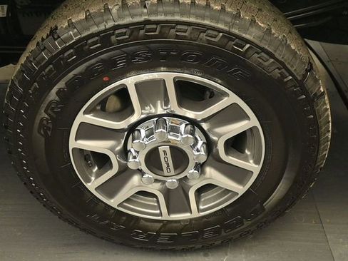 New 2026 Ford F250 Lariat w/ FX4 Off-Road Package image 9